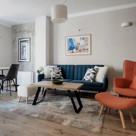 8th Hill Apartament *