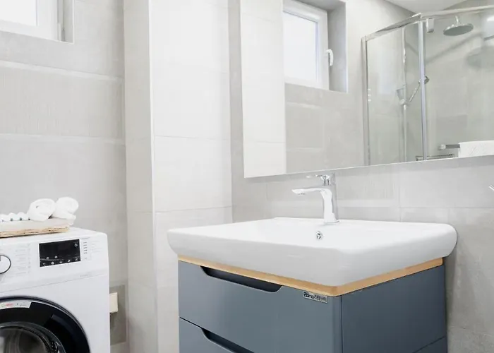 8th Hill Апартамент *